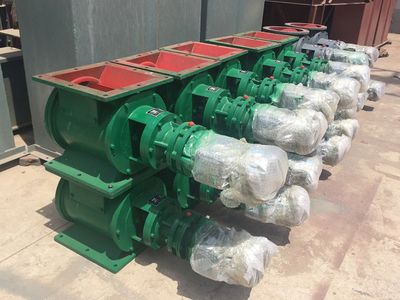 鋼性葉輪給料機（星型給料機）